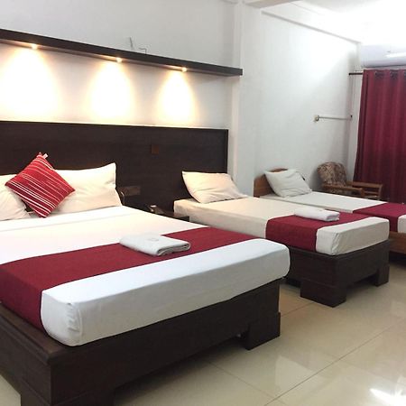 Hotel Nelly Vavuniya Экстерьер фото