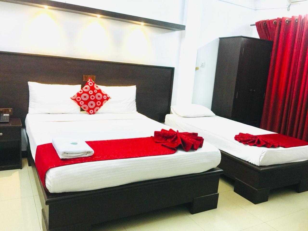 Hotel Nelly Vavuniya Экстерьер фото
