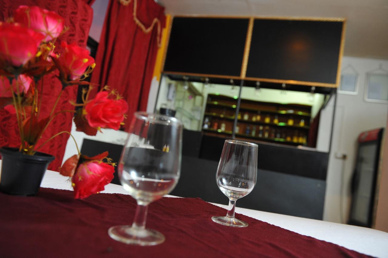 Hotel Nelly Vavuniya Экстерьер фото