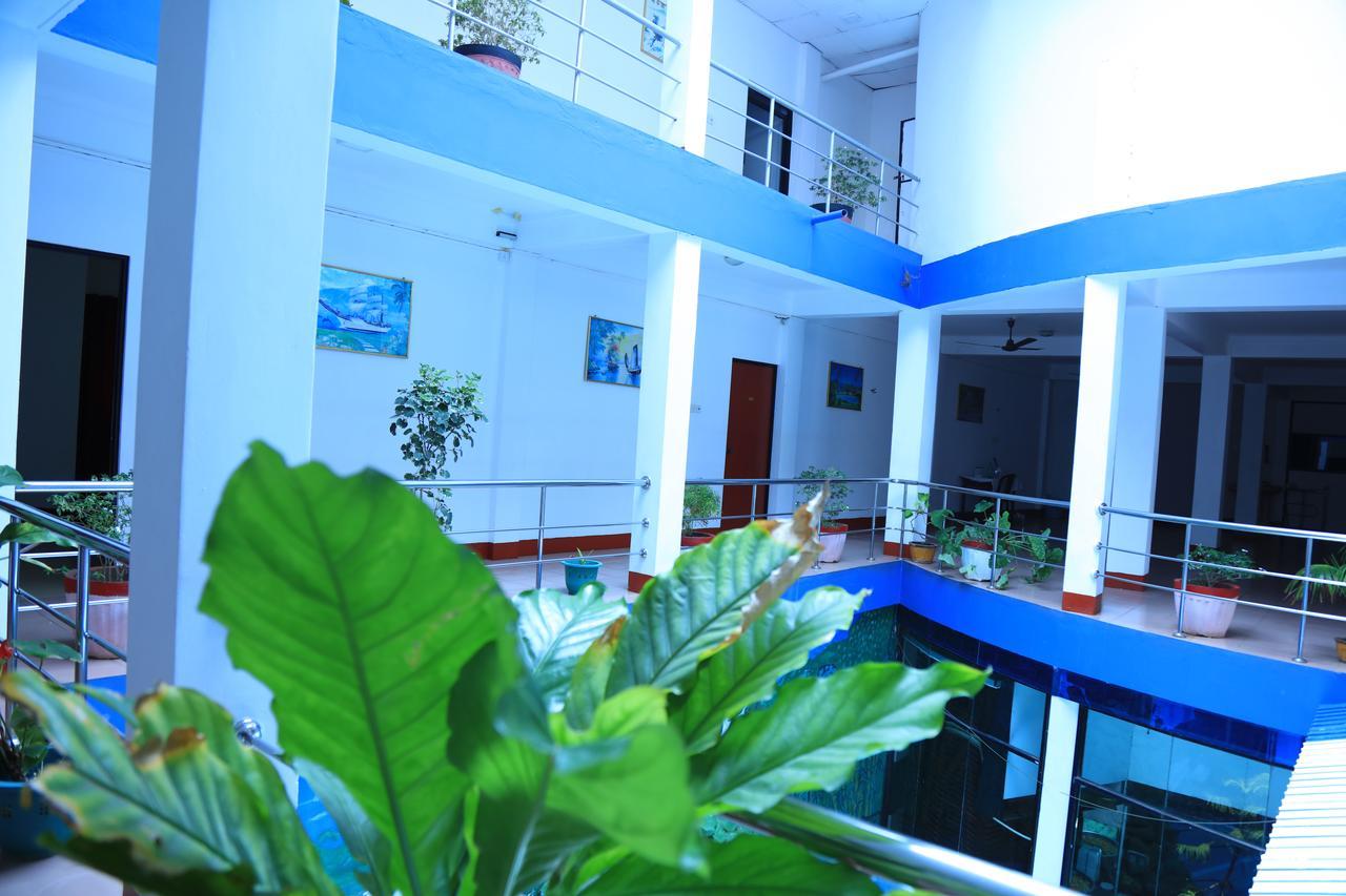 Hotel Nelly Vavuniya Экстерьер фото