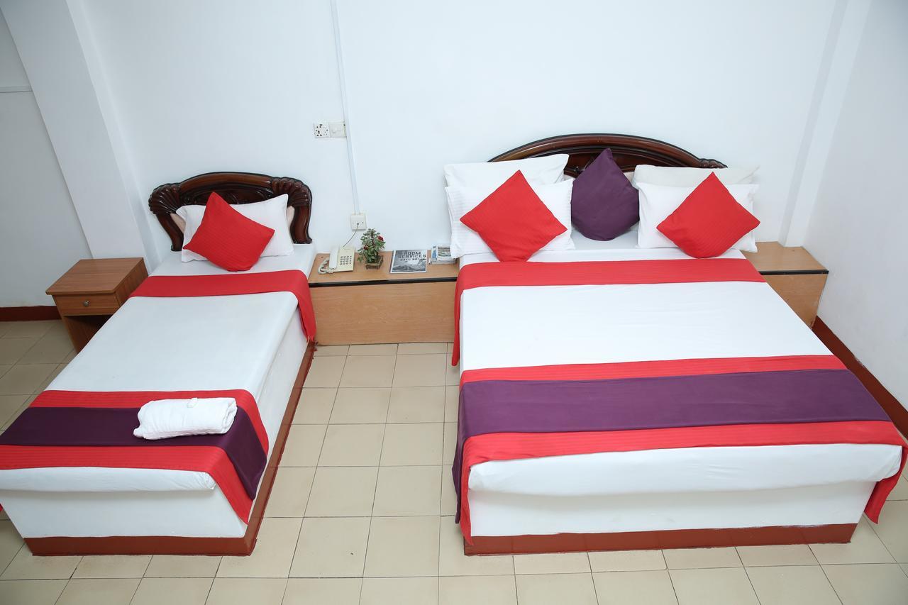 Hotel Nelly Vavuniya Экстерьер фото